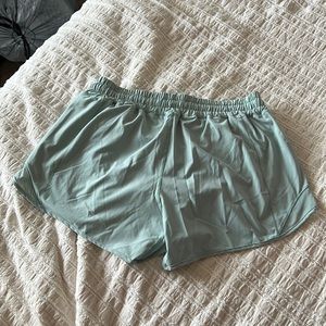 Lululemon Hotty hot high-rise lines short 4”